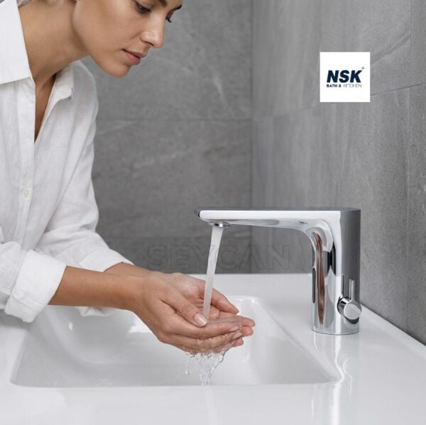 NSK Fotoselli Çift Su Girişli Lavabo Bataryası